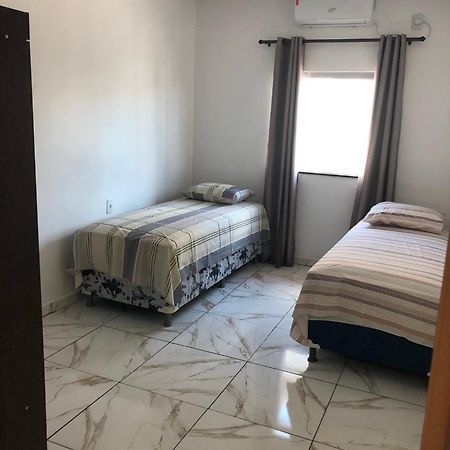 Apartamento Bem Localizado Na Av.Principal Nin Ngoại thất bức ảnh